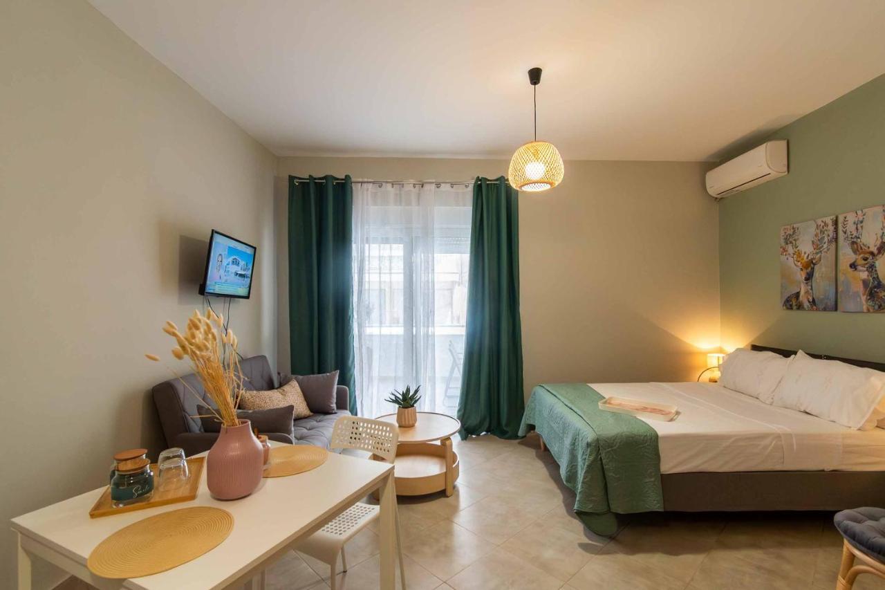Heart Of The Town Studios Axd 1 Alexandroupoli Esterno foto